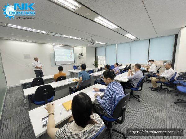 ông Toni Kaesbeck - Giám đốc Phát triển Kinh doanh thăm NK Engineering (7)