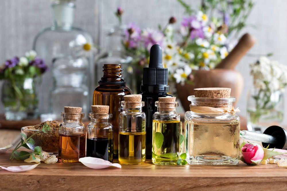 Sweet dreamy or hot, seductive? Top 10 essential oils that every girl should have