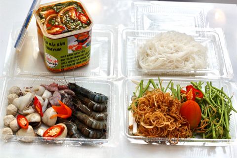 LẨU HẢI SẢN TOMYUM & NƯỚNG TẠI BÀN hot nhất quận Tân Bình