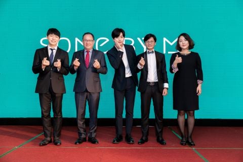 Diễn viên – ca sĩ Yook Sung Jae làm đại sứ mỹ phẩm “Some By Mi”