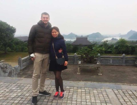 Chuyện tình ngọt ngào của cô gái Việt”mét rưỡi” với chàng trai Úc cao gần…2m