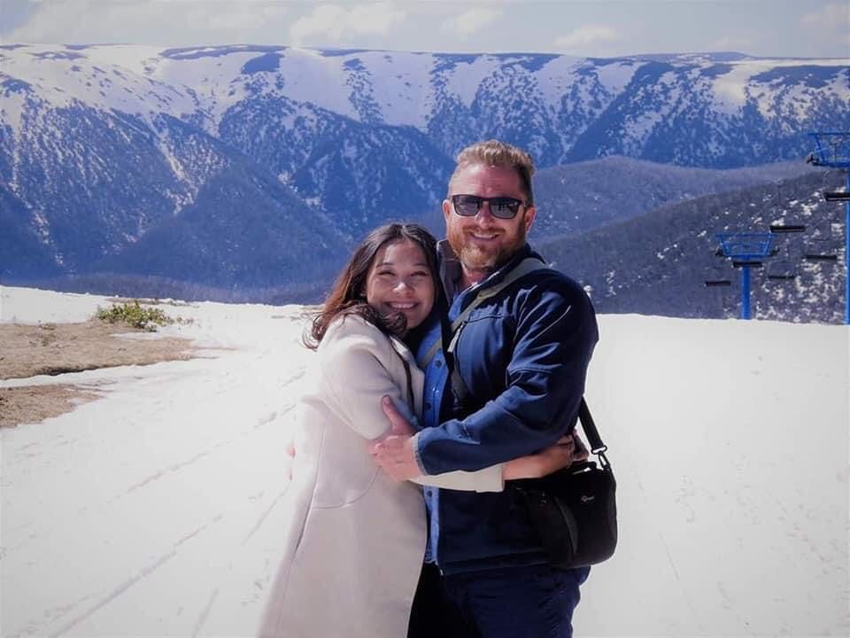 Chàng trai Úc lặn lội sang Việt Nam cầu hôn sau khi phải lòng cô gái Việt qua mạng