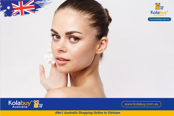 Cây lăn hút dầu Revlon Oil-Absorbing Volcanic Roller