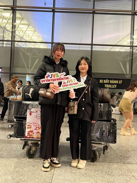 2024年1月4日　出国おめでとうございます！弊社2名の実習生【介護2女】が日本へ出国しました。