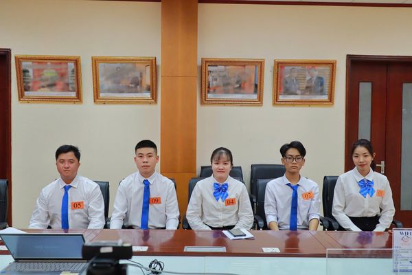 2025年4月17日　JVSグループ株式会社にて介護実習生9名【女性4名･男性5名】の選抜試験を開催