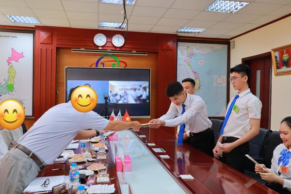 2025年6月3日、JVSグループ株式会社にて技能実習生12名【機械検査 男性6名・女性6名】の選抜試験を開催しました。