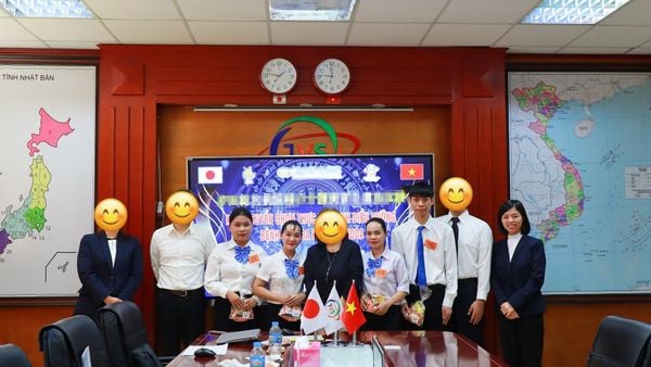 2025年3月21日　JVSグループ株式会社にて介護実習生6名【女性4名･男性2名】の選抜試験を開催しました。