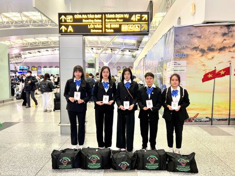 2025年3月16日　出国おめでとうございます！弊社5名の実習生【惣菜製造業5女】が日本へ出国しました。