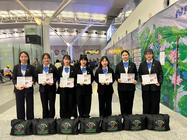 2025年4月17日　出国おめでとうございます！弊社7名の実習生【惣菜製造業7女】が日本へ出国しました。
