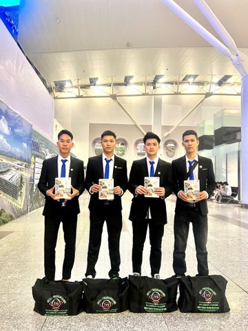 2025年4月28日　出国おめでとうございます！弊社4名の実習生【機械加工4男】が日本へ出国しました。