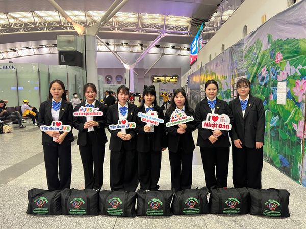 CHÚC MỪNG 7 NỮ TTS CƠM HỘP XUẤT CẢNH NGÀY 17/4/2025