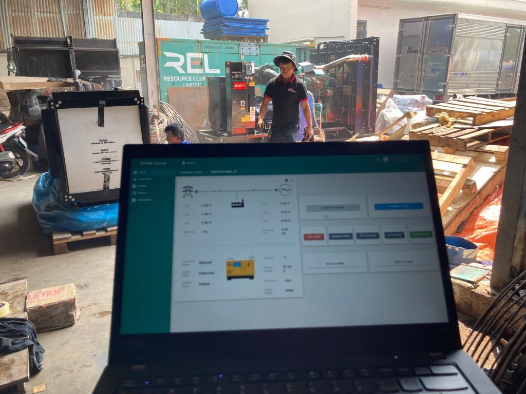 Lắp đặt hệ thống giám sát máy phát điện thực tế cho khách hàng