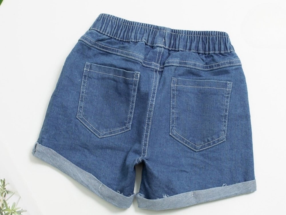 Cách gấp quần short gọn nhất, không bị nhăn – Tiện lợi cho du lịch và cất giữ