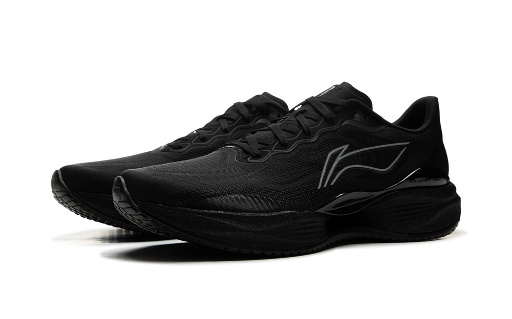 Giày chạy bộ Nam Super Light 22 ARVV001-13V