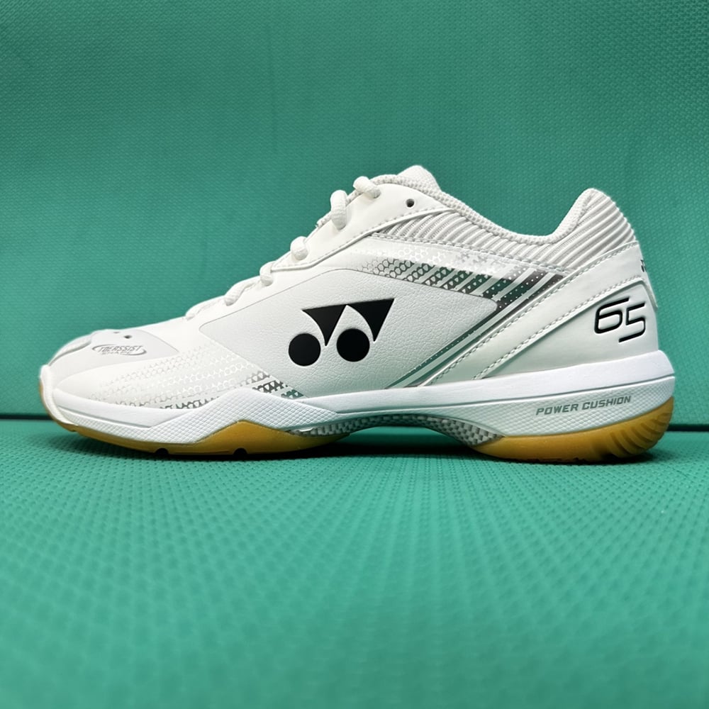 Giày cầu lông Yonex
