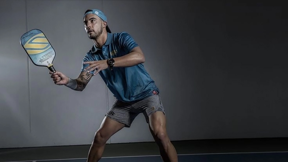 Cách cầm vợt Pickleball phù hợp với lối chơi tấn công