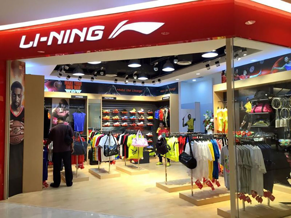 Tại sao nên mua các dòng vợt WindStorm tại Li-Ning?