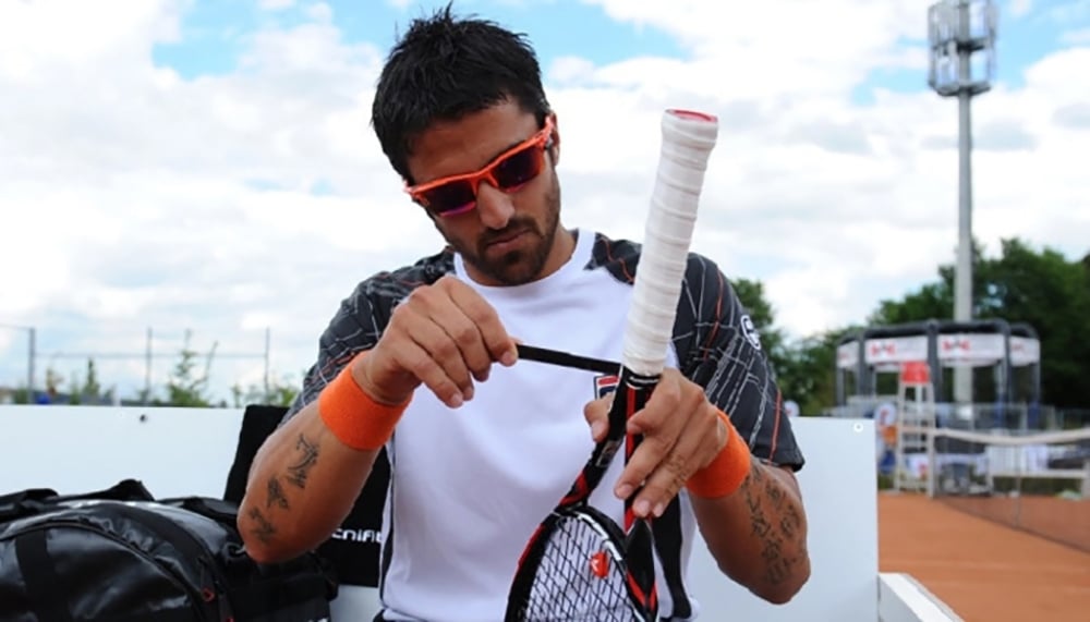 Tại sao chúng ta phải biết cách quấn cốt vợt tennis?