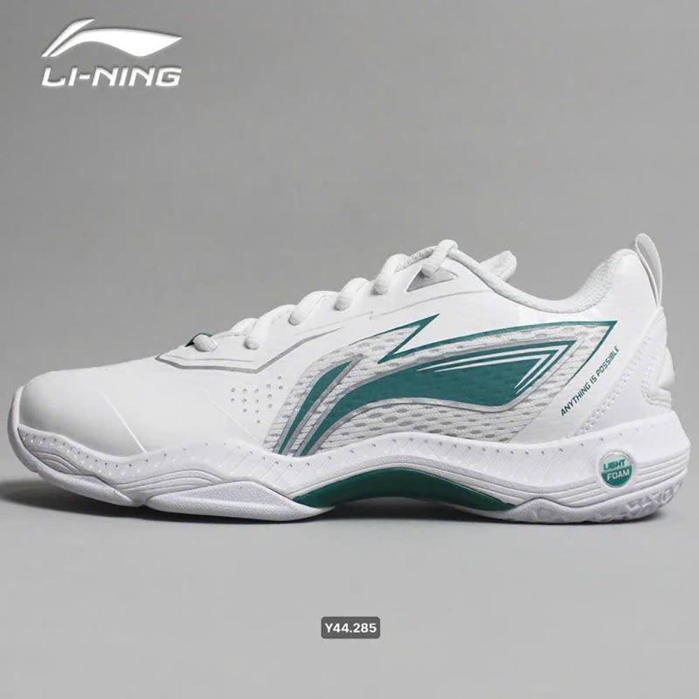 Trọng lượng giày pickleball