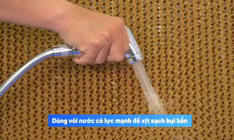 Hướng Dẫn Vệ Sinh Quạt Điều Hòa Đúng Cách