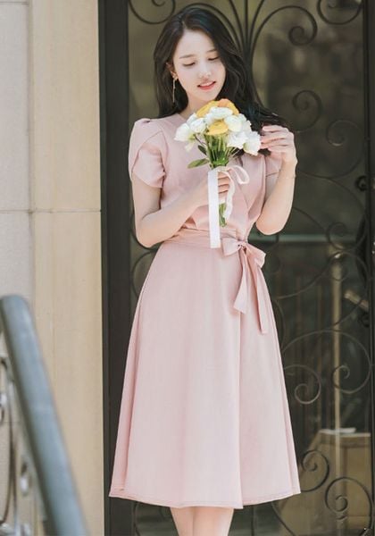 Chiêm ngưỡng váy cưới màu hồng pastel mới nhất cho các nàng dâu bánh bèo -  Nicole Bridal