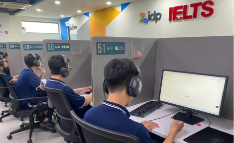 SIMPACE X IDP: THÀNH CÔNG TỔ CHỨC THI MÁY CHO HỌC SINH KHỐI LIÊN KẾT IELTS