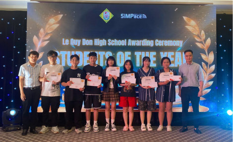 RỰC RỠ ĐÊM GALA “COLOR OF LE QUY DON HIGH SCHOOL” – DẤU ẤN KHÓ QUÊN KHỐI LKTA IELTS NĂM HỌC 2024-2025