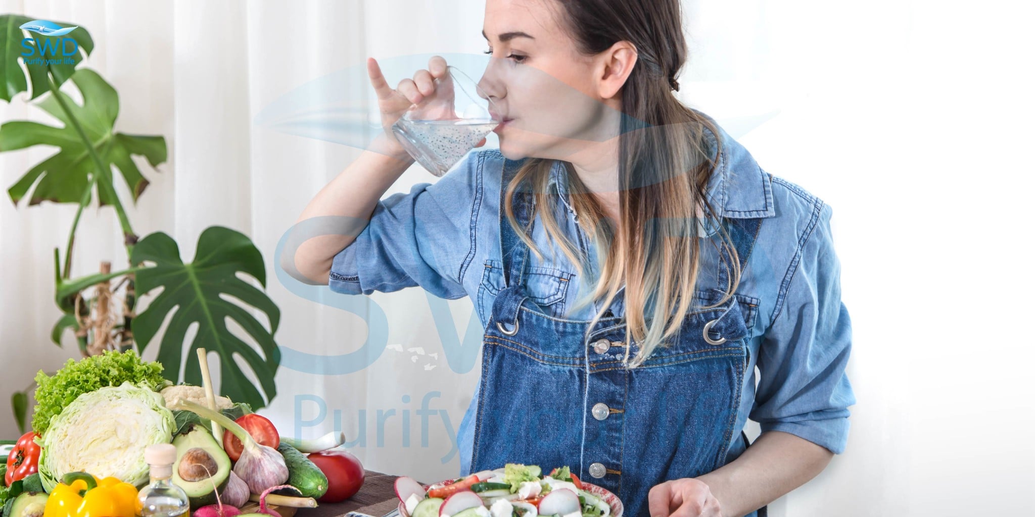 Uống nước ngay sau khi ăn – Thói quen tưởng tốt nhưng có thể gây hại cho hệ tiêu hóa?