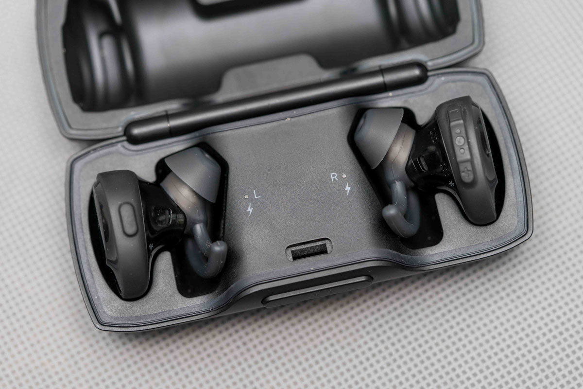 Tai nghe Soundsport Free