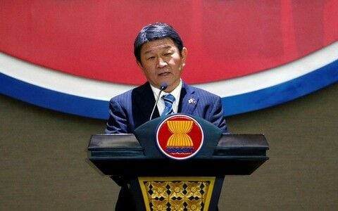Nhật lo ngại hành động phi pháp của Trung Quốc ở Biển Đông, Hoa Đông
