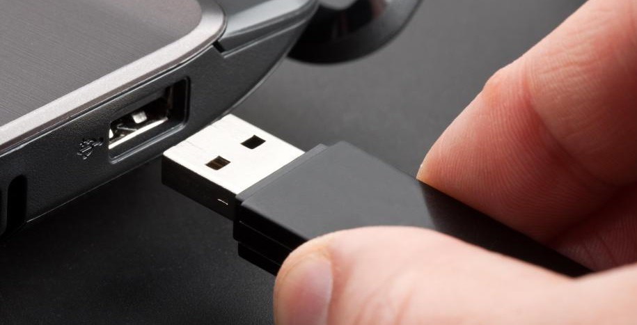 Cách lấy dữ liệu từ USB cũ hoặc bị hỏng