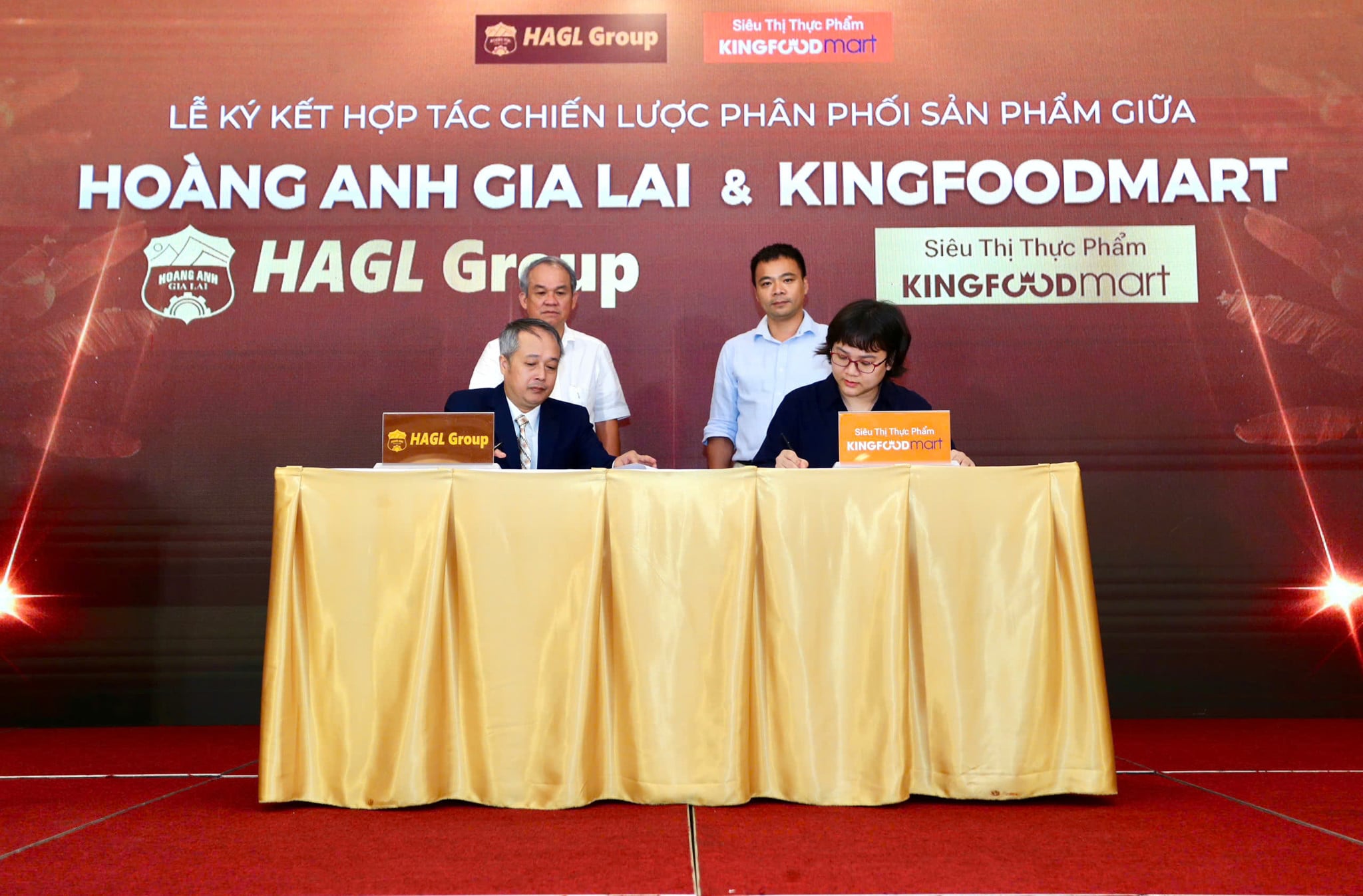 Kingfoodmart và Hoàng Anh Gia Lai ký kết hợp tác chiến lược phân phối sản phẩm - Lần đầu tiên đưa sản phẩm HAGL về thị trường nội địa