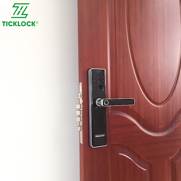 Khóa cửa vân tay Ticklock SL01