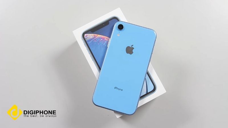 Ngoại hình chiếc iPhone XR bản màu xanh ngọc.