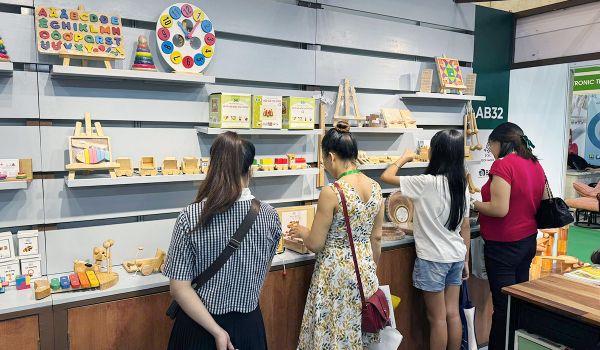 Đồ chơi gỗ SD tại Hội chợ VIFA ASEAN 2024: Bước tiến trong ngành đồ chơi gỗ