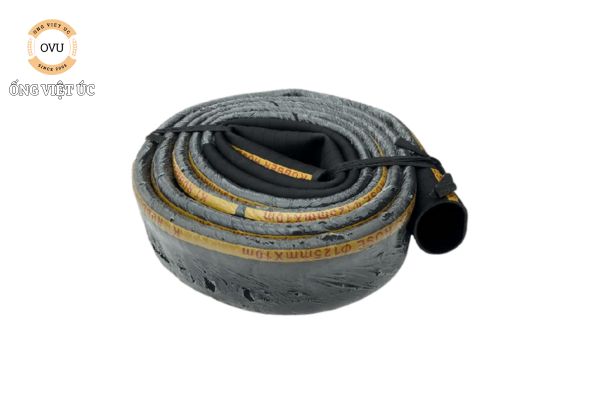 Tại sao ống cao su bố vải lại được ưa chuộng trong hệ thống dẫn nước và khí nén?