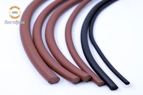 Ống cao su Viton: Độ bền cao, chịu nhiệt, chống hóa chất mạnh