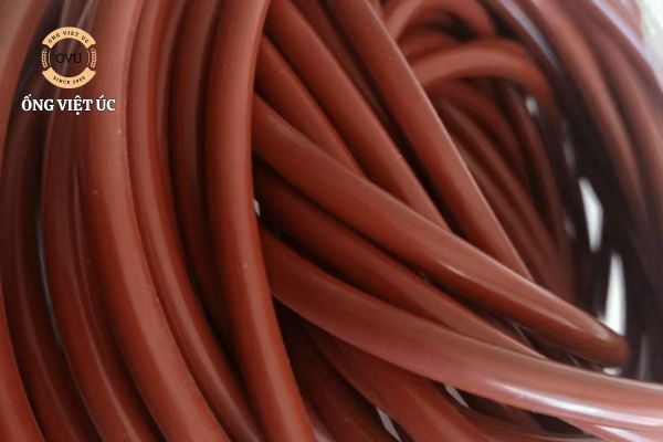Ống cao su Viton: Độ bền cao, chịu nhiệt, chống hóa chất mạnh