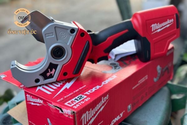 Máy cắt ống nhựa PVC: Tăng hiệu suất và độ chính xác