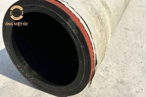 Ống cao su bố thép xoắn: Ống cao su siêu bền với bố thép xoắn