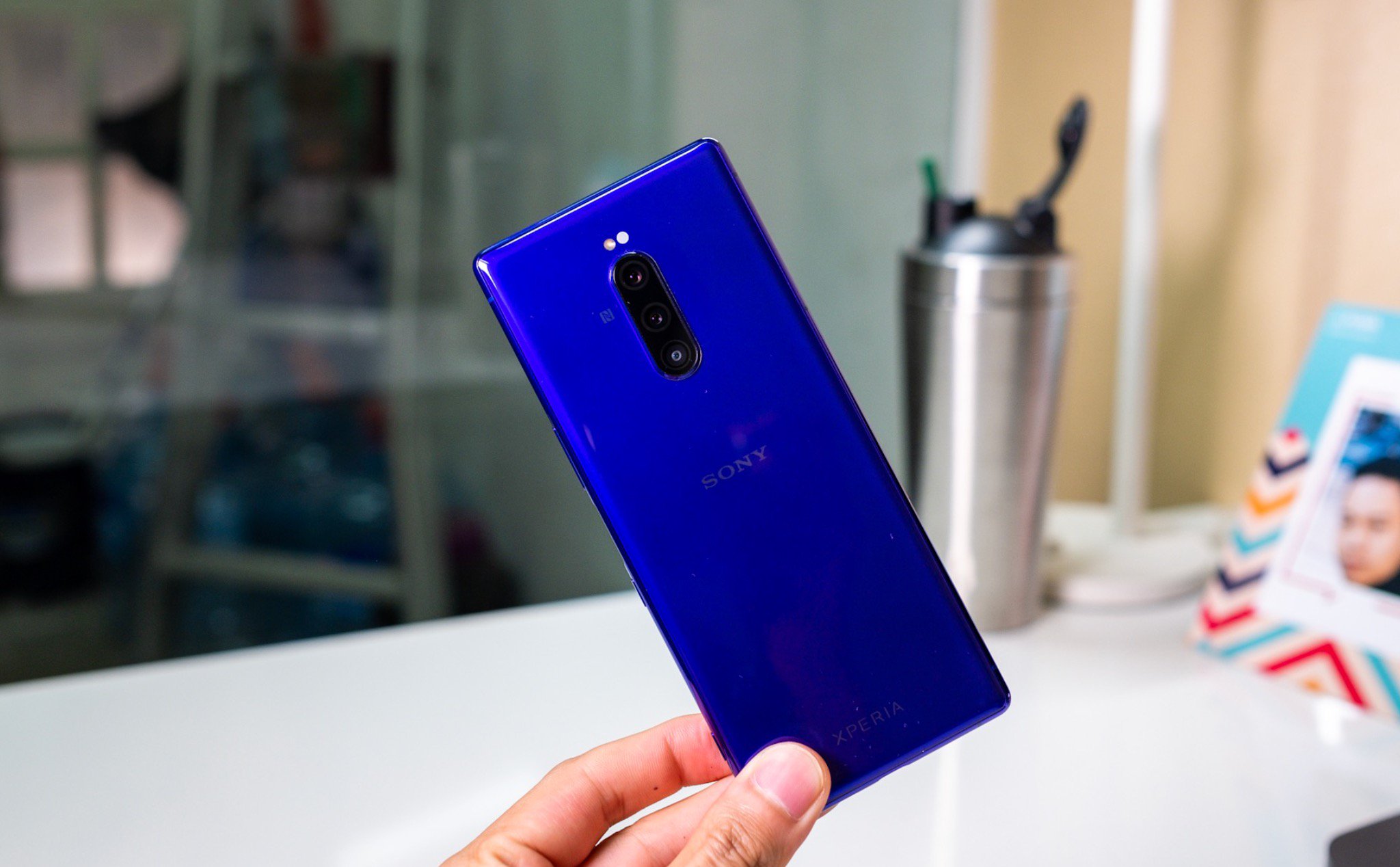 Trên tay Xperia 1