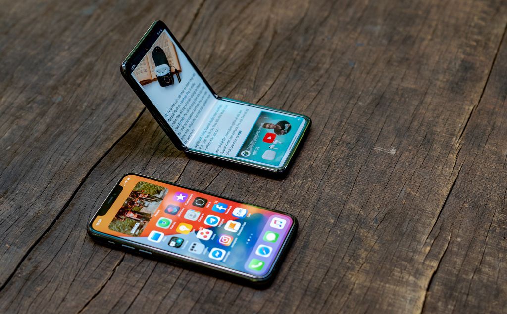 Doanh số điện thoại thông minh toàn cầu bùng nổ, Samsung và Apple tiếp tục vị thế thống trị