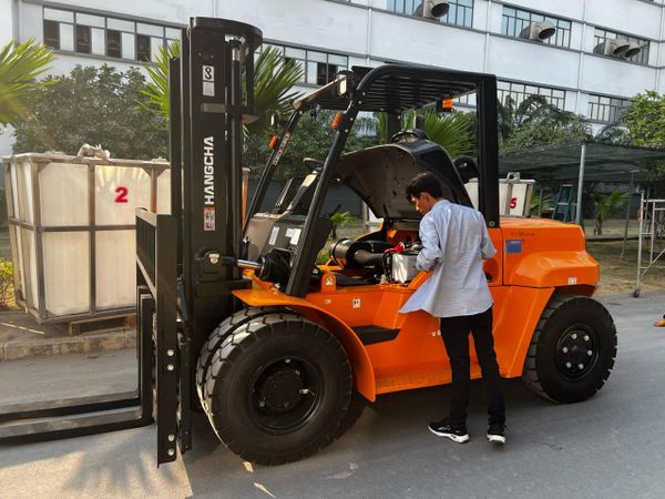 BẢO DƯỠNG XE NÂNG ĐỊNH KỲ VÀ QUY TRÌNH BẢO DƯỠNG