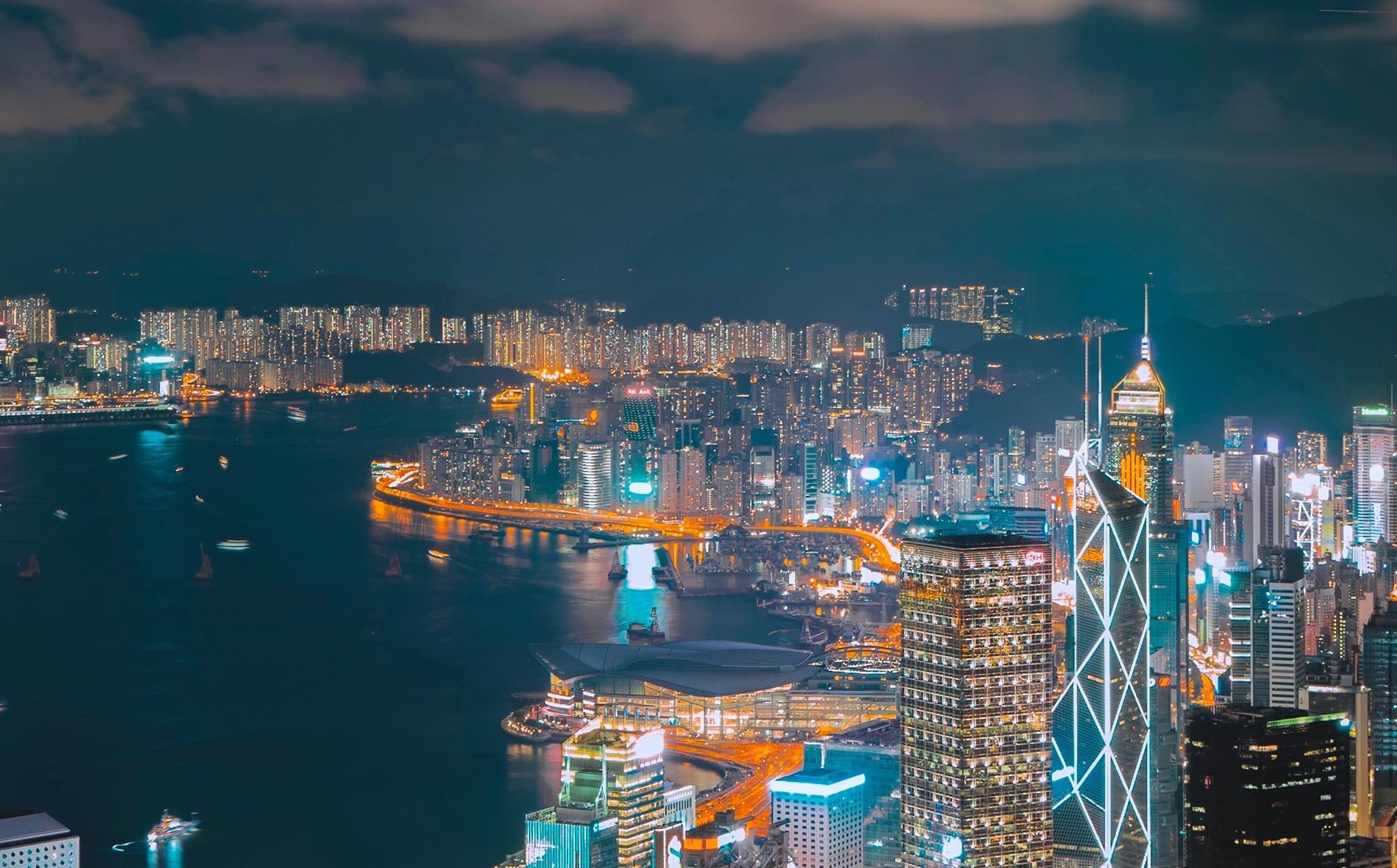 Vé máy bay giá rẻ Hongkong Airlines