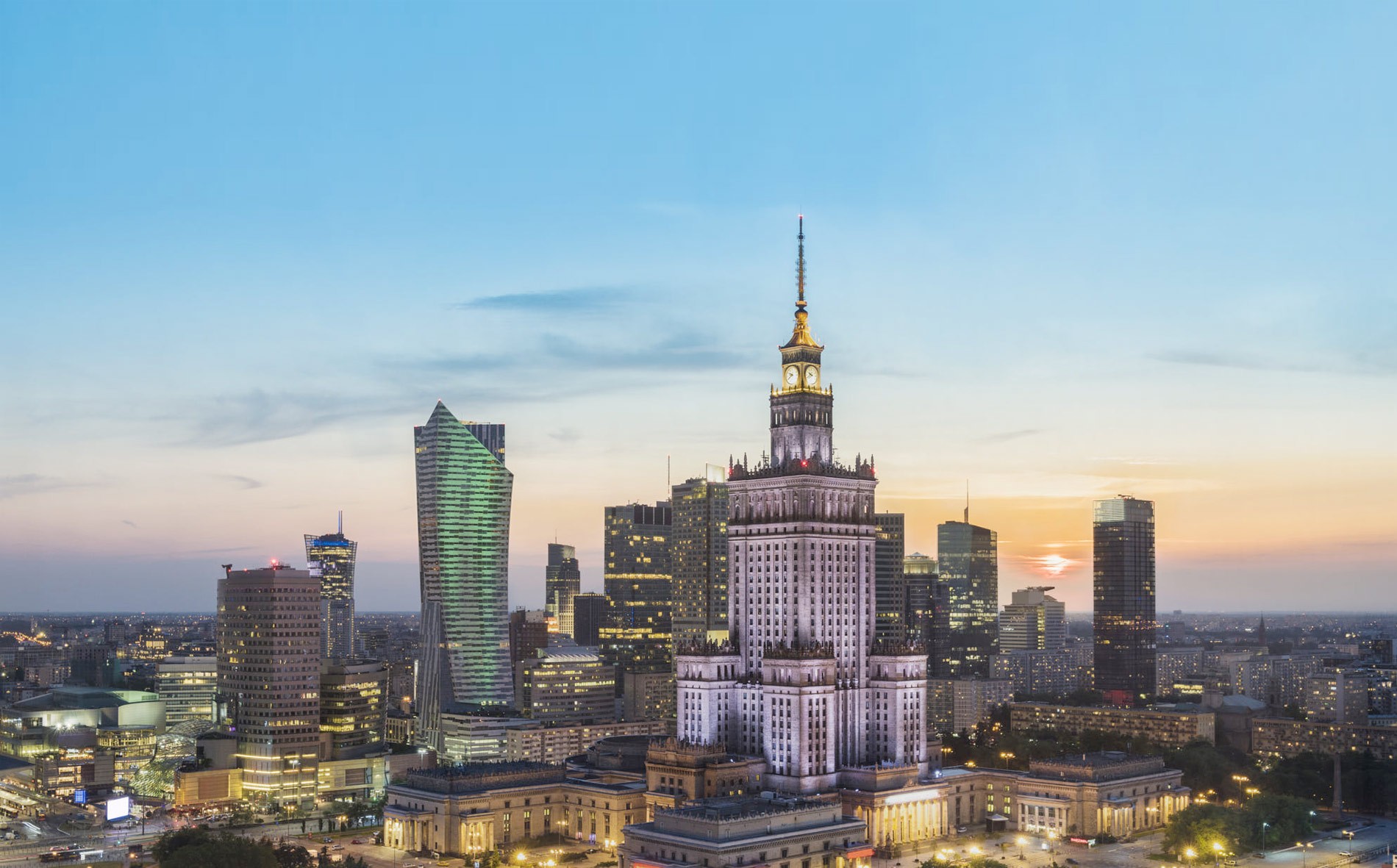 Vé máy bay giá rẻ LOT Polish Airlines