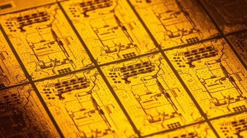 Khối kim cương mở đường cho vi xử lý nhanh nhất thế giới