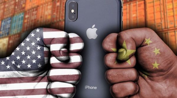 Tổng thống Trump: iPhone và máy Mac nhập từ Trung Quốc có thể phải chịu thuế