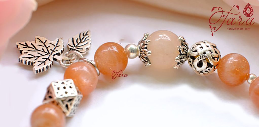 Sunstone - Ánh Dương Xua Tan Giông Tố