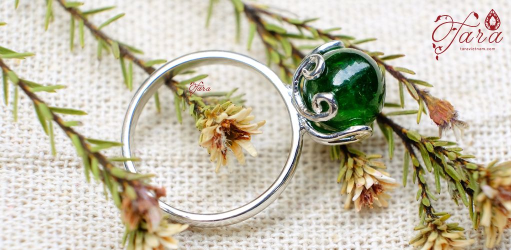 Chế Tác Thủ Công - Những Đôi Tay Khéo Léo