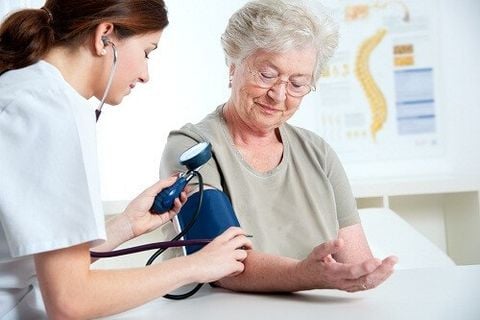 [Tư vấn] Mua máy đo huyết áp ở đâu tốt nhất toàn quốc ?